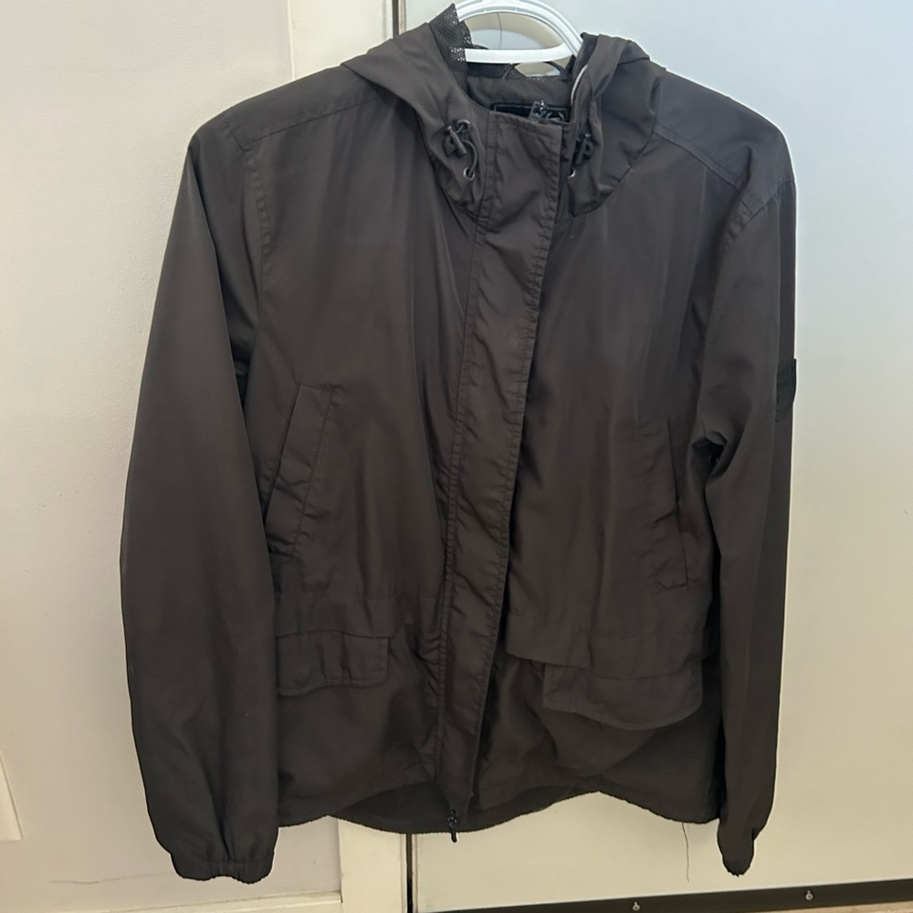 Roots windbreaker
